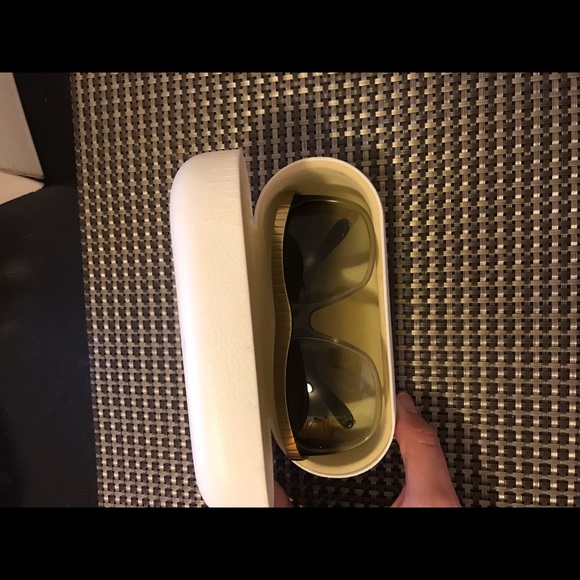 Chloé sunglasses worn 2-3x authentic